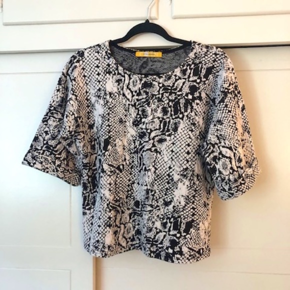 Cotton Innovation Top mid length sleeve with cuff Large - Picture 1 of 14